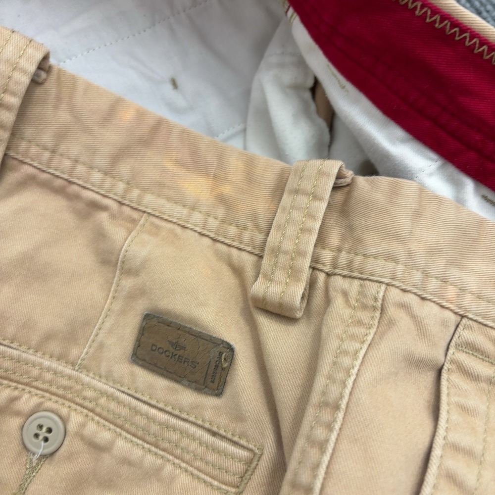 Dockers Cargo Pants Mens 34x34 Tan Cotton Flat Front Relaxed Fit Utility Style - Picture 7 of 11